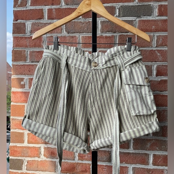 NWT Free People One Harriet Striped Shorts, In Mint Chip Combo Size XS, Linen - Picture 3 of 9